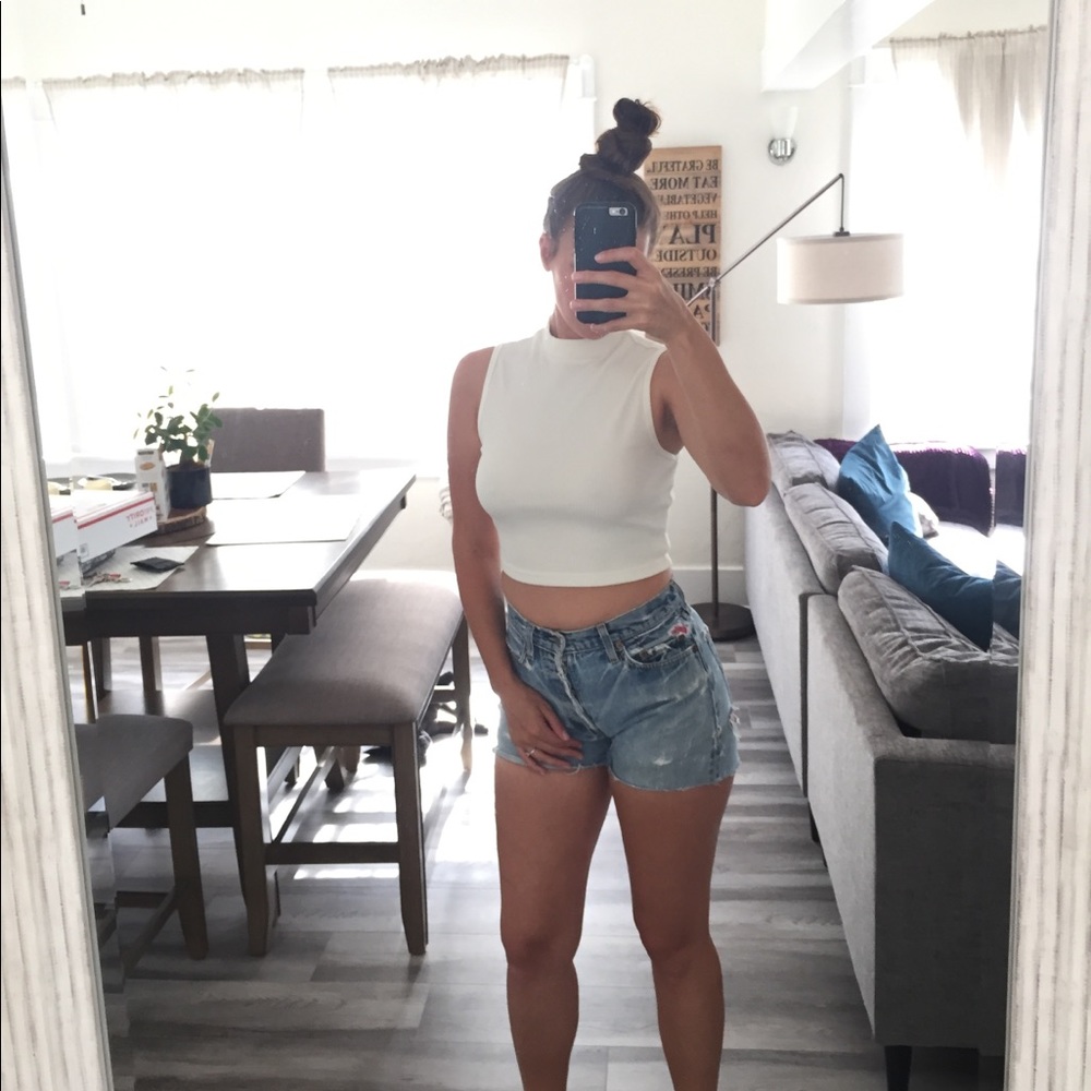Sleeveless Cream Crop Top
